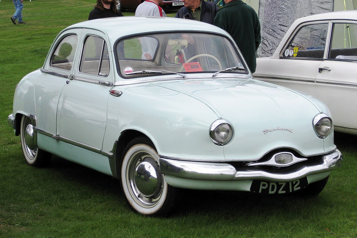 1200px-Panhard_Dyna_Z_851cc_manufactured_1958.JPG