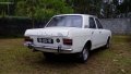 6657755460-ford-cortina-mk2-1300-deluxe.jpg