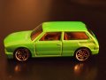 041-VWBrasilia-Hotwheels_01.jpg