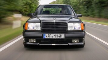 Mercedes 400 E AMG 4.2 do Japão: Um de apenas oito unidades