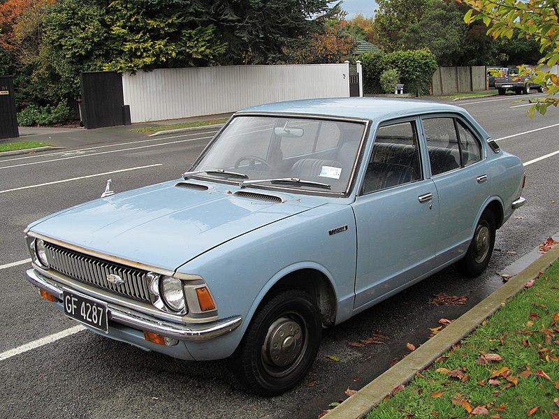 Файл:1972 Toyota Corolla (8864358713).jpg